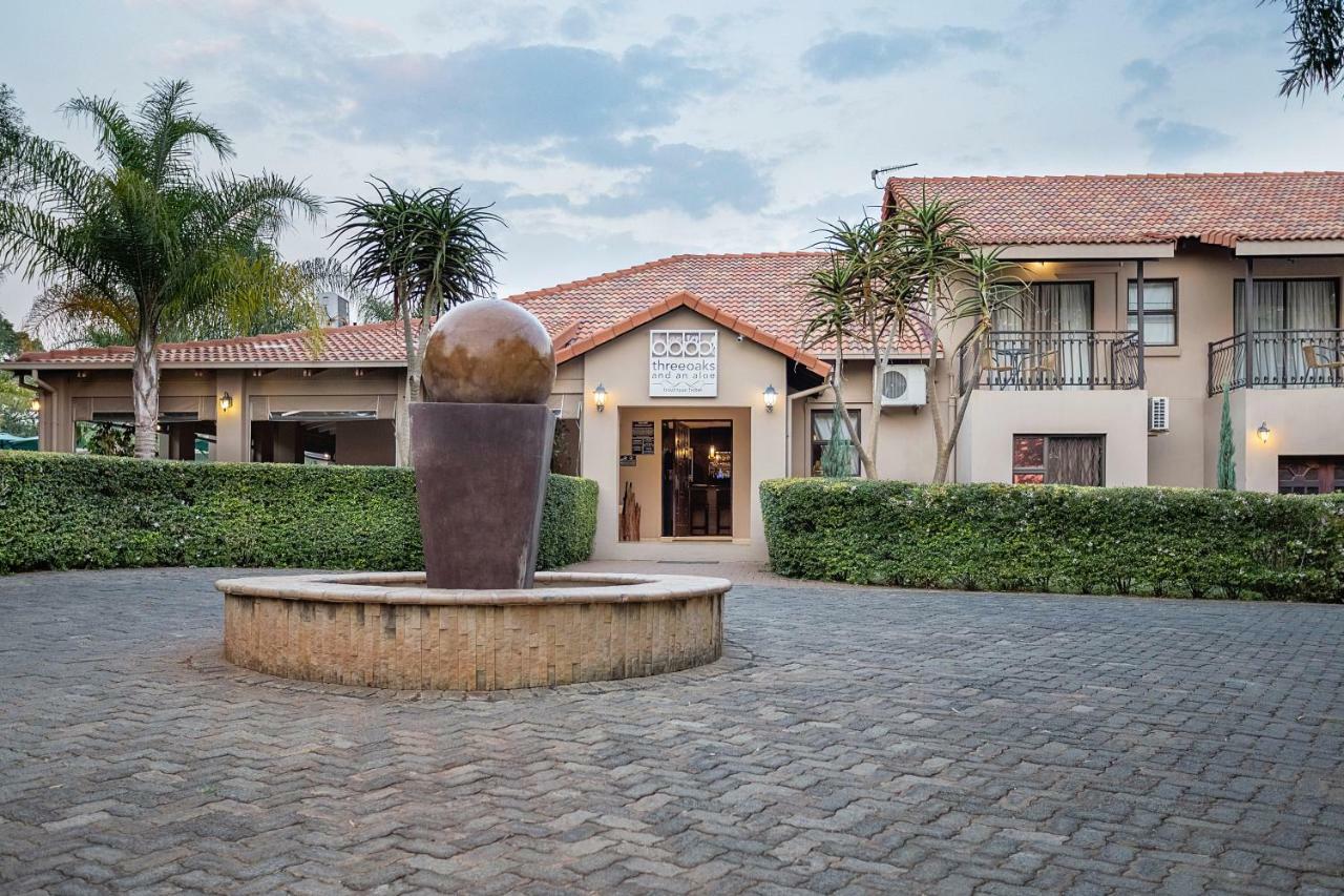 Three Oaks And An Aloe Boutique Hotel Hartbeespoort Buitenkant foto