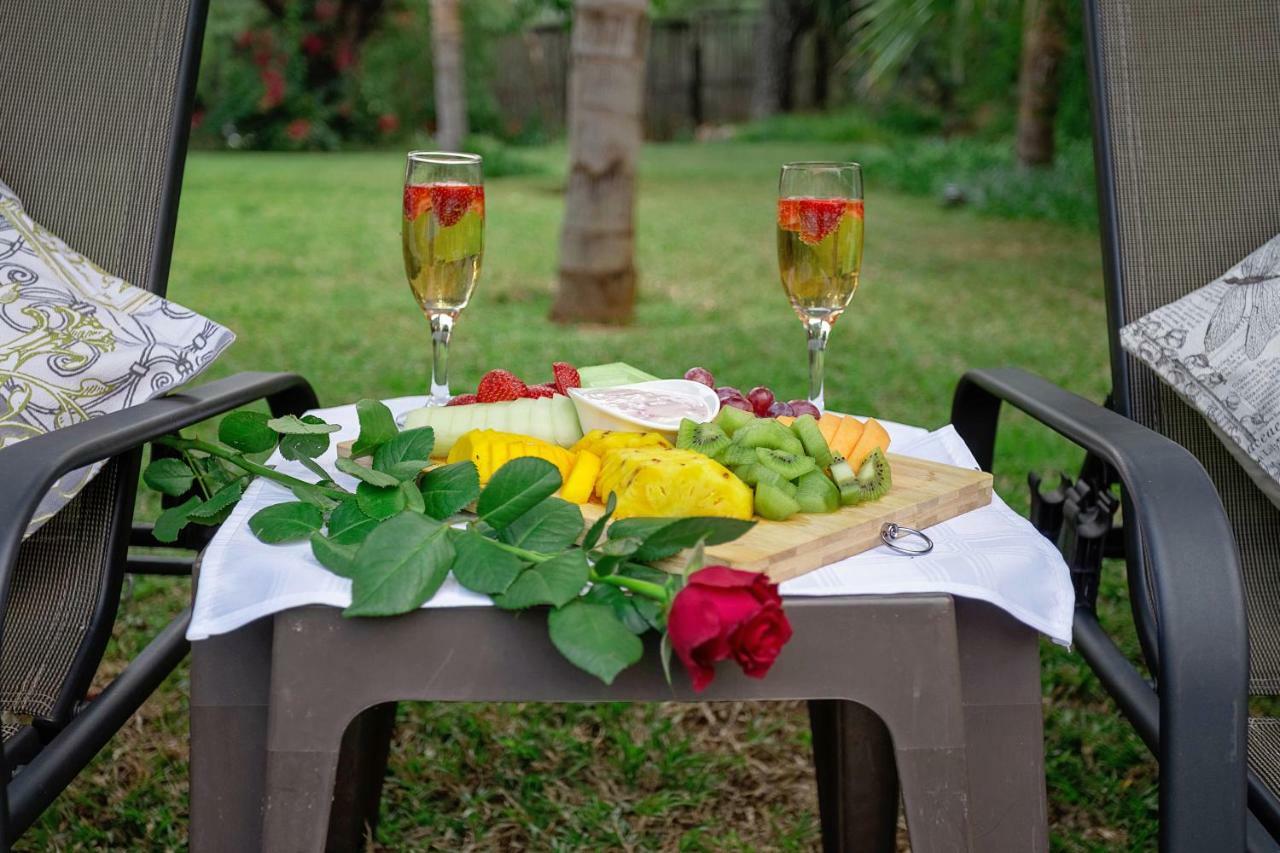 Three Oaks And An Aloe Boutique Hotel Hartbeespoort Buitenkant foto