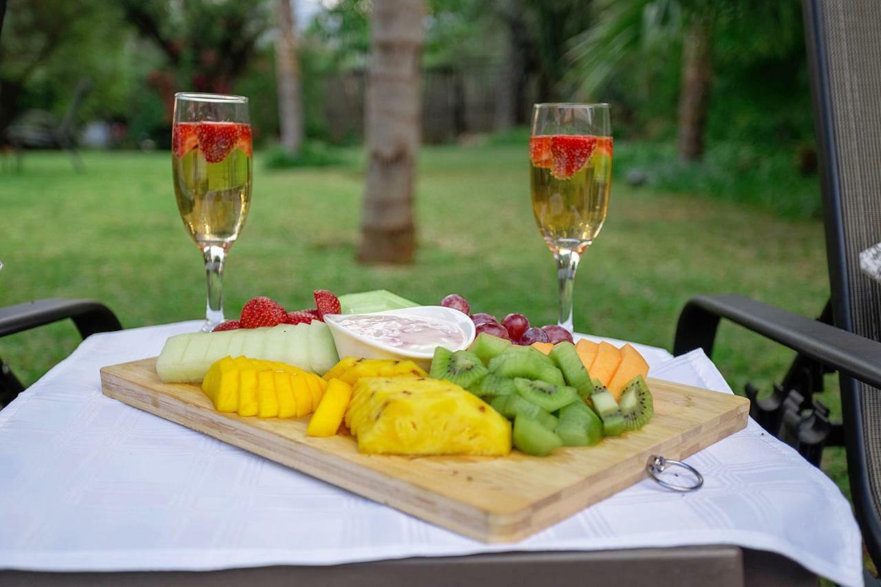 Three Oaks And An Aloe Boutique Hotel Hartbeespoort Buitenkant foto