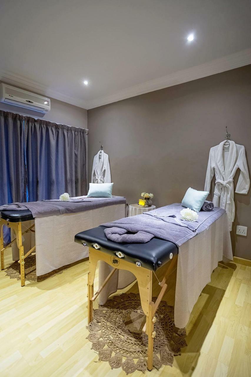 Three Oaks And An Aloe Boutique Hotel Hartbeespoort Buitenkant foto